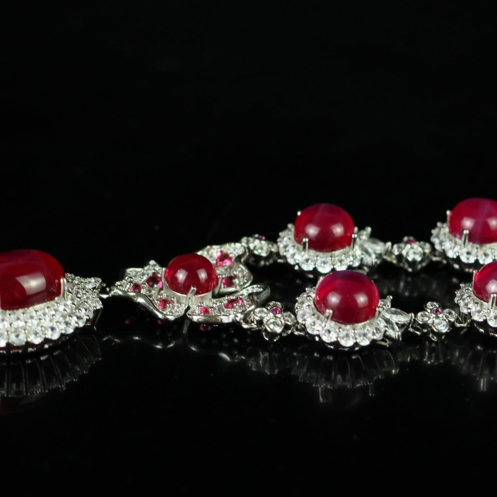 An Exquisite Necklace - 8