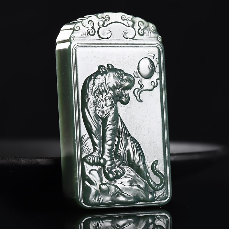 An Exquisite Cyan jade Tiger Pattern Pendant: An Exquisite Cyan jade Tiger Pattern Pendant,Size:2.4inx1.3in 青玉虎纹挂件