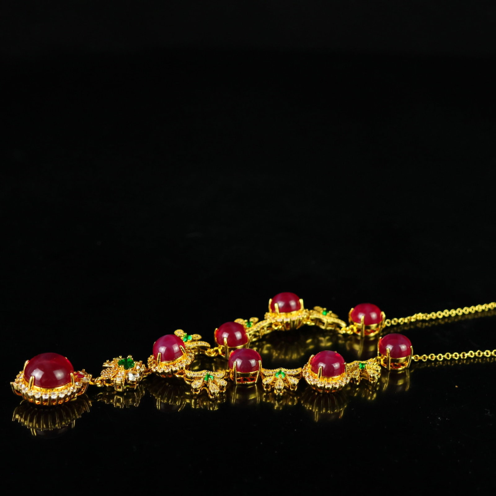 An Exquisite Necklace - 7