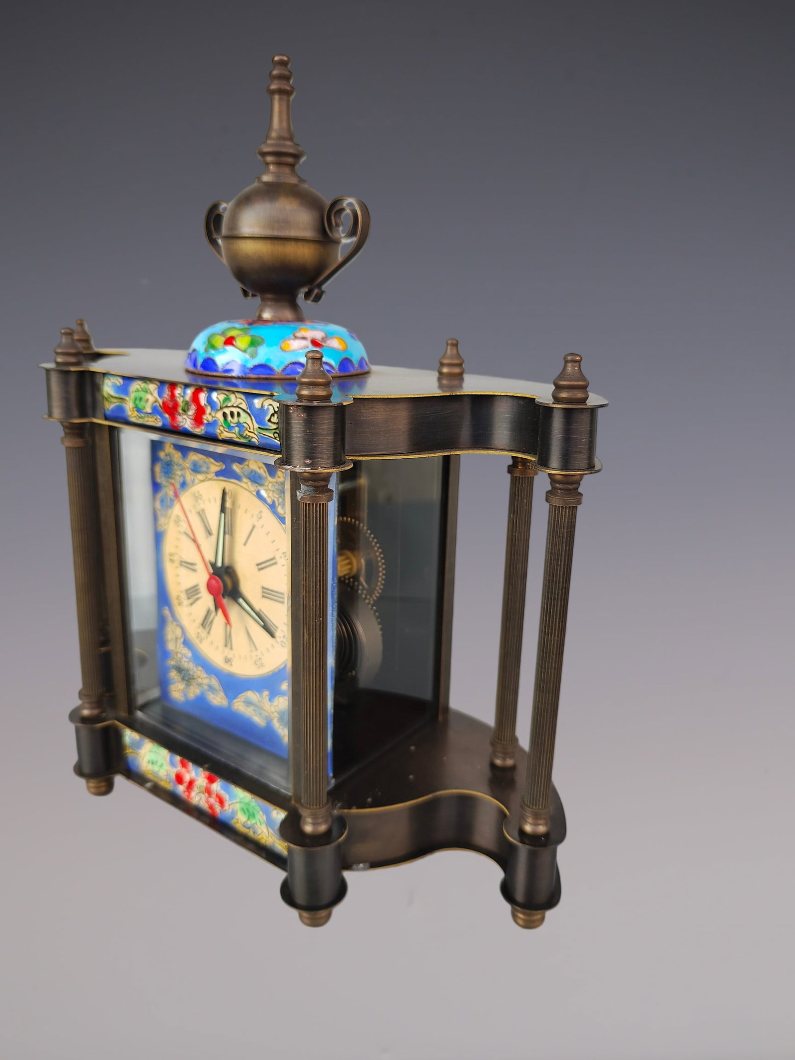 An Exquisite Bronze Lotus Pattern Clock - 7