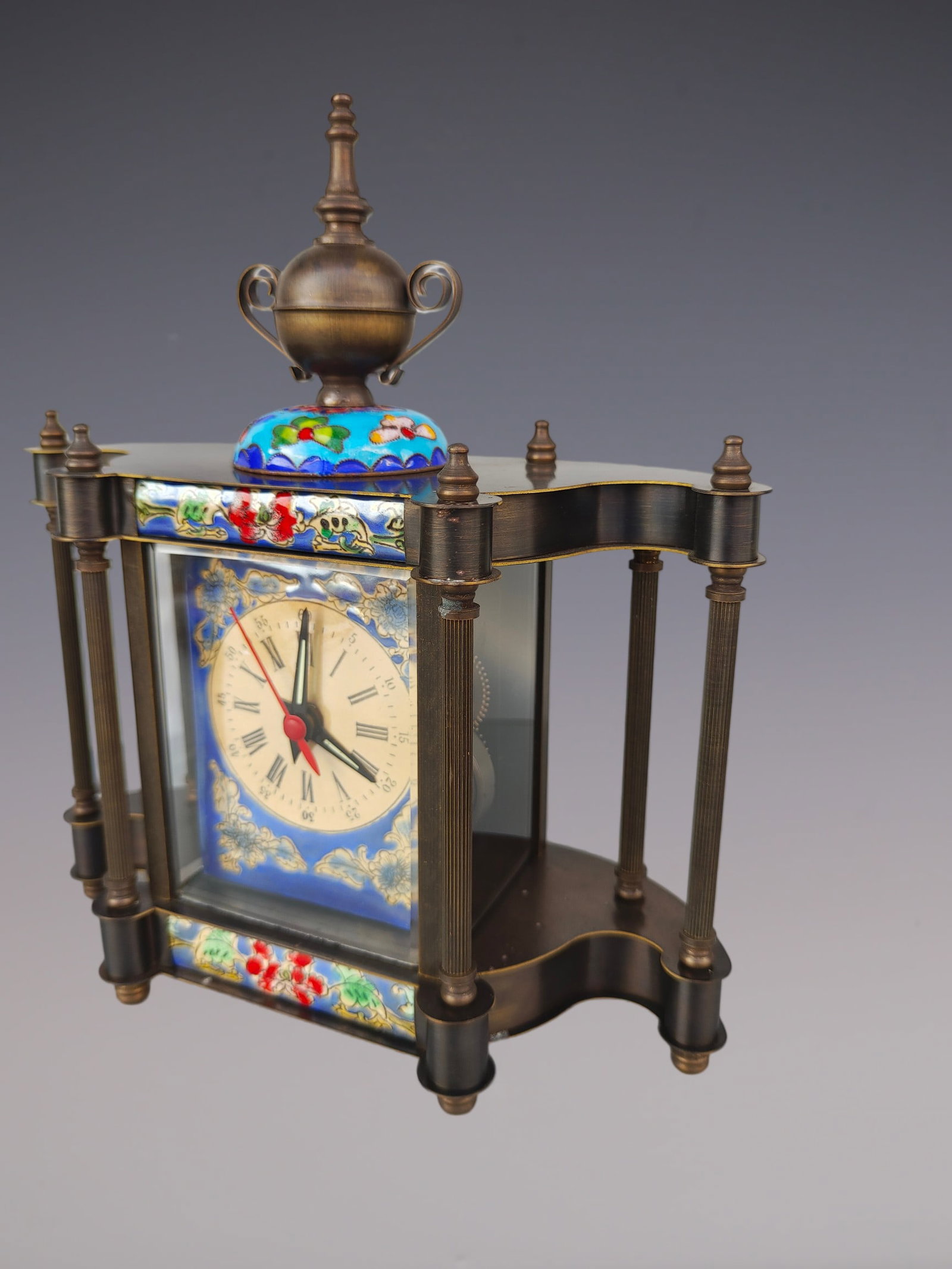 An Exquisite Bronze Lotus Pattern Clock - 8