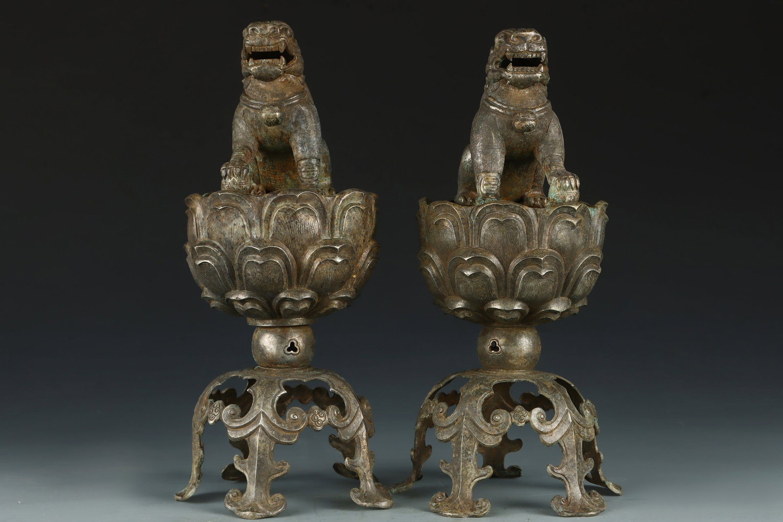 A Pair of Exquisite Silver Auspicious Beast Censer: A Pair of Exquisite Silver Auspicious Beast Censer Tang Dynasty, China Size:11.8inx4.3in Weight:1314g银貔貅炉一对 中国唐代 Size:30cmx11cm