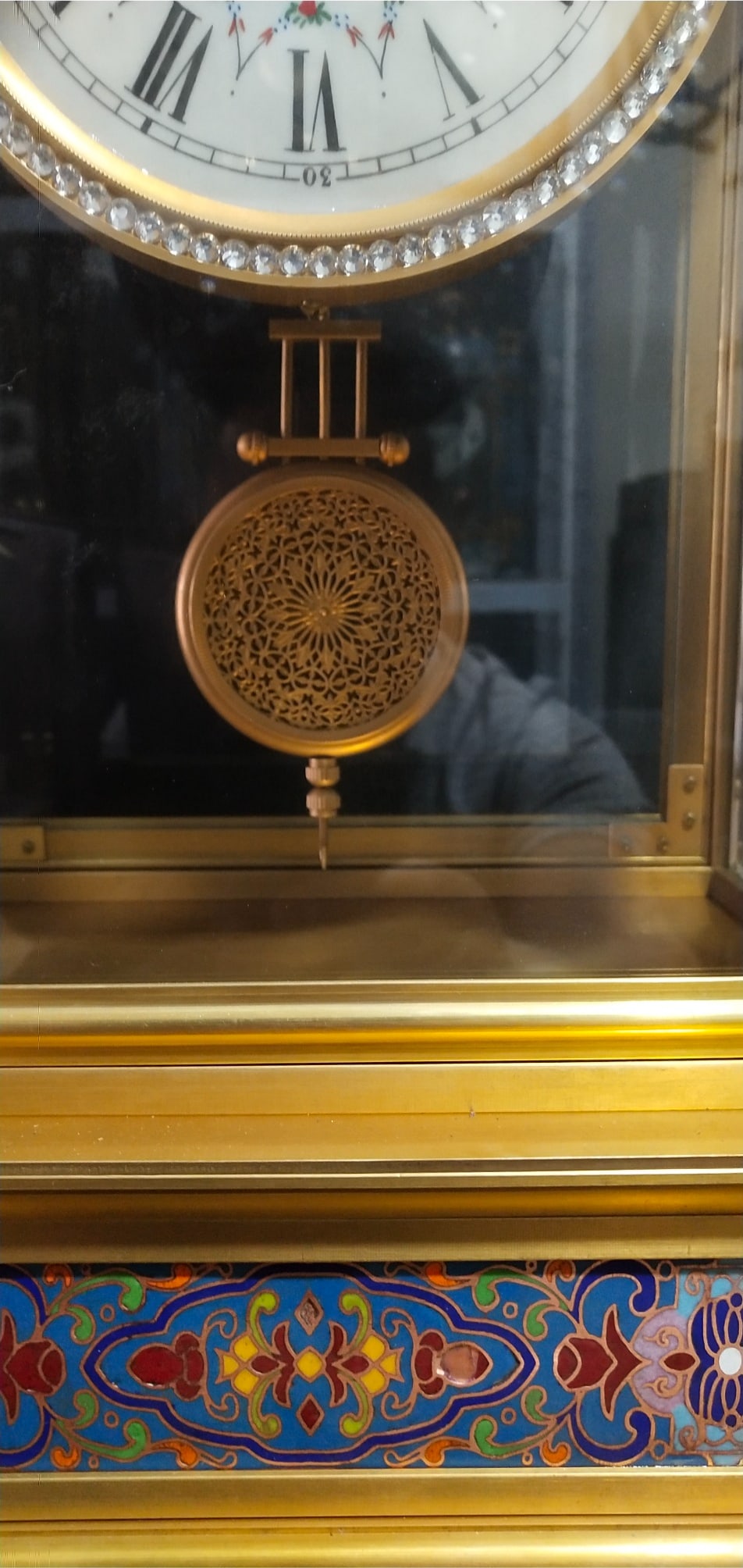 An Exquisite Gilt Bronze Lotus Pattern Clock - 4