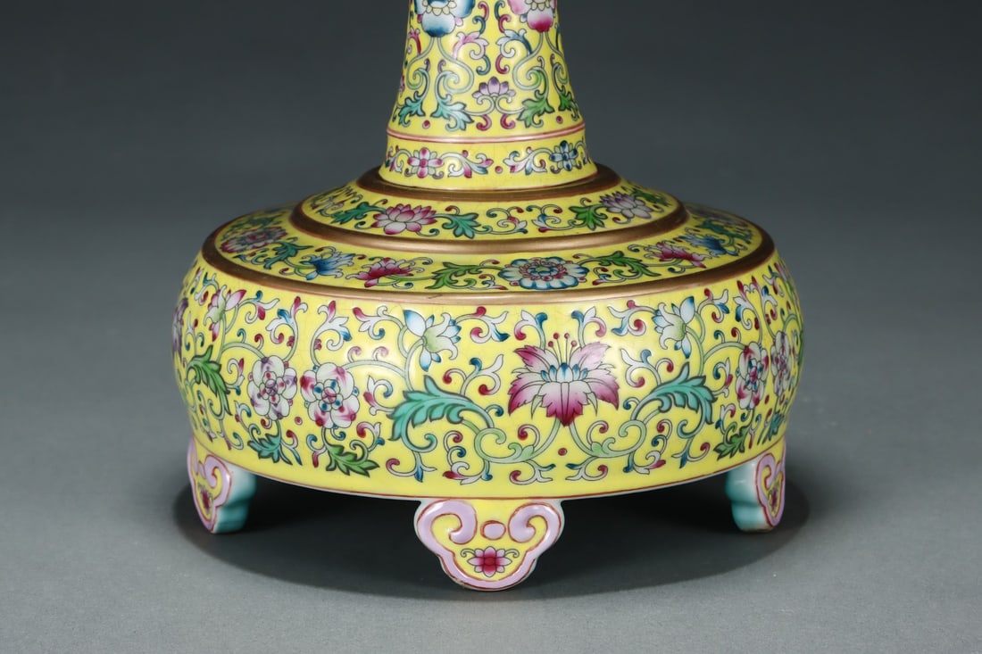An Exquisite Enamel Lotus Pattern Hatstand - 6