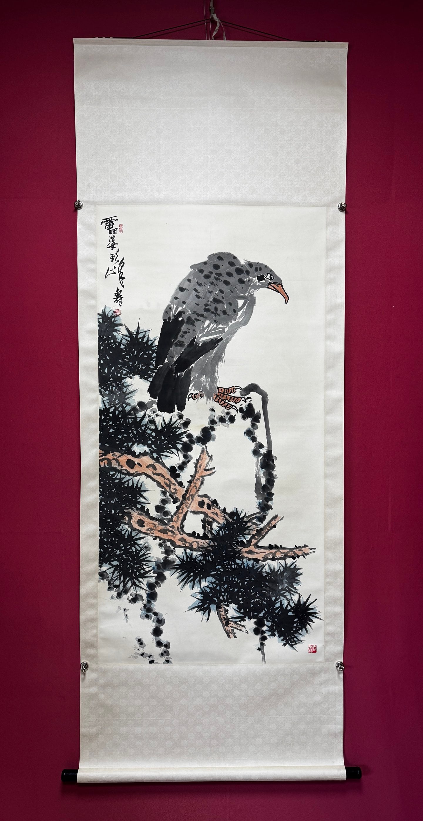 A Chinese Vertical Scroll Ink Painting of Eagle on Paper: A Chinese Vertical Scroll Ink Painting of Eagle on Paper Pan tianshou Without frame Size:54.7inx27.2in潘天寿鹰 纸本立轴Without frame Size:139cmx69cm