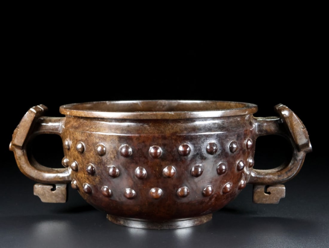 An Exquisite White Jade Double-Ears Bowl: An Exquisite White Jade Double-Ears Bowl Han Dynasty, China Size:3.2inx9.4inx5.9in Weight:681g白玉双耳碗 中国汉代 Size:8.2cmx23.8cmx15cm