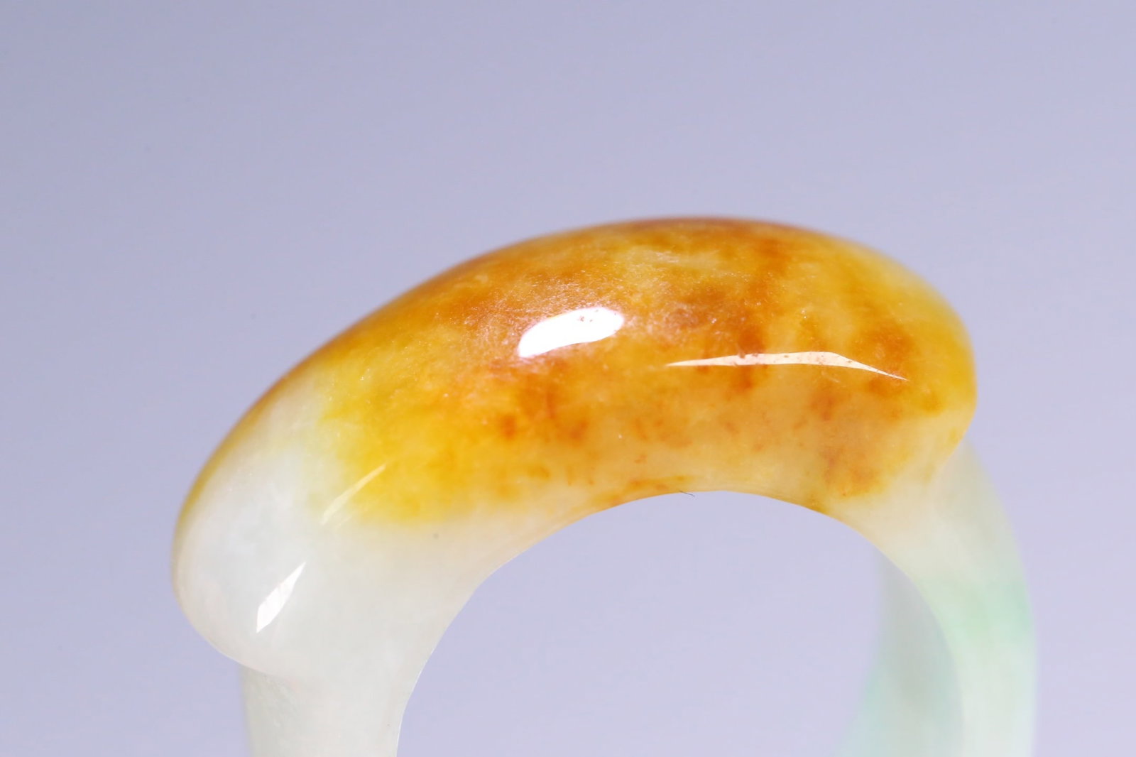 An Exquisite Jadeite Ring - 9