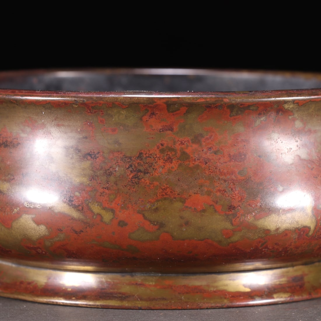 An Exquisite Bronze Dragon Pattern Double-Ears Censer - 2