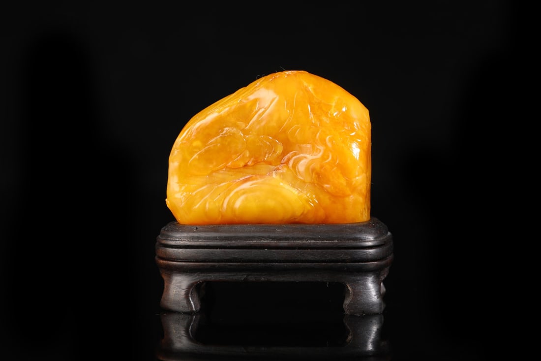 An Exquisite Shoushan Stone Character and Story Pattern Seal Ornament: An Exquisite Shoushan Stone Character and Story Pattern Seal Ornament Qing Dynasty, China Size:2.4inx2inx1in Weight:107g寿山石印章摆件 中国清