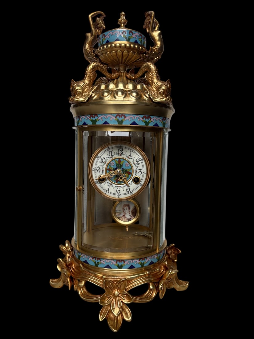 An Exquisite Gilt Bronze ainted Enamel Figure Pattern Clock: An Exquisite Gilt Bronze ainted Enamel Figure Pattern Clock Qing Dynasty, China Size:12.6inx23.6in铜鎏金画珐琅美人圆亭钟