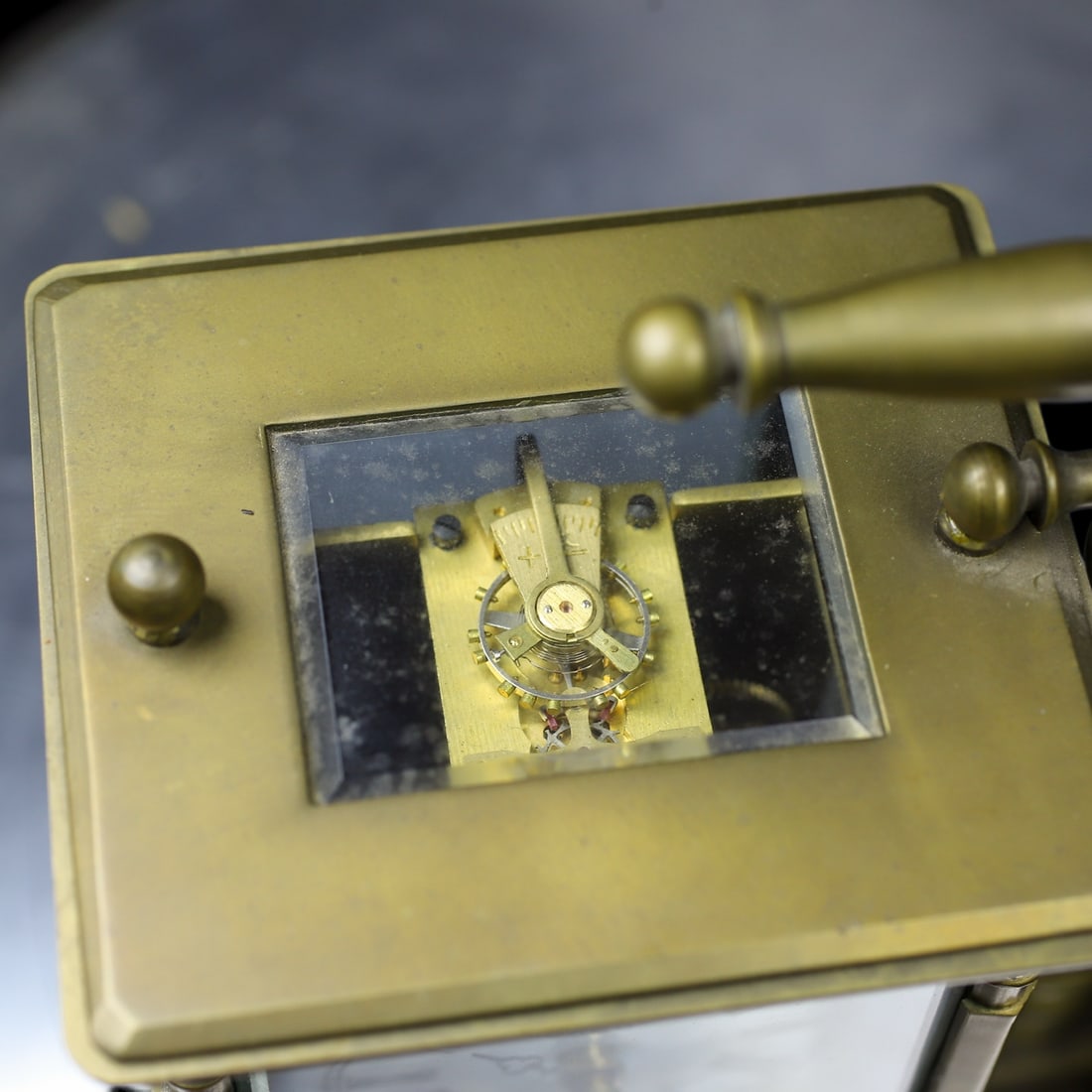 An Exquisite Gilt Bronze Flower Pattern Figure Pattern Clock - 9
