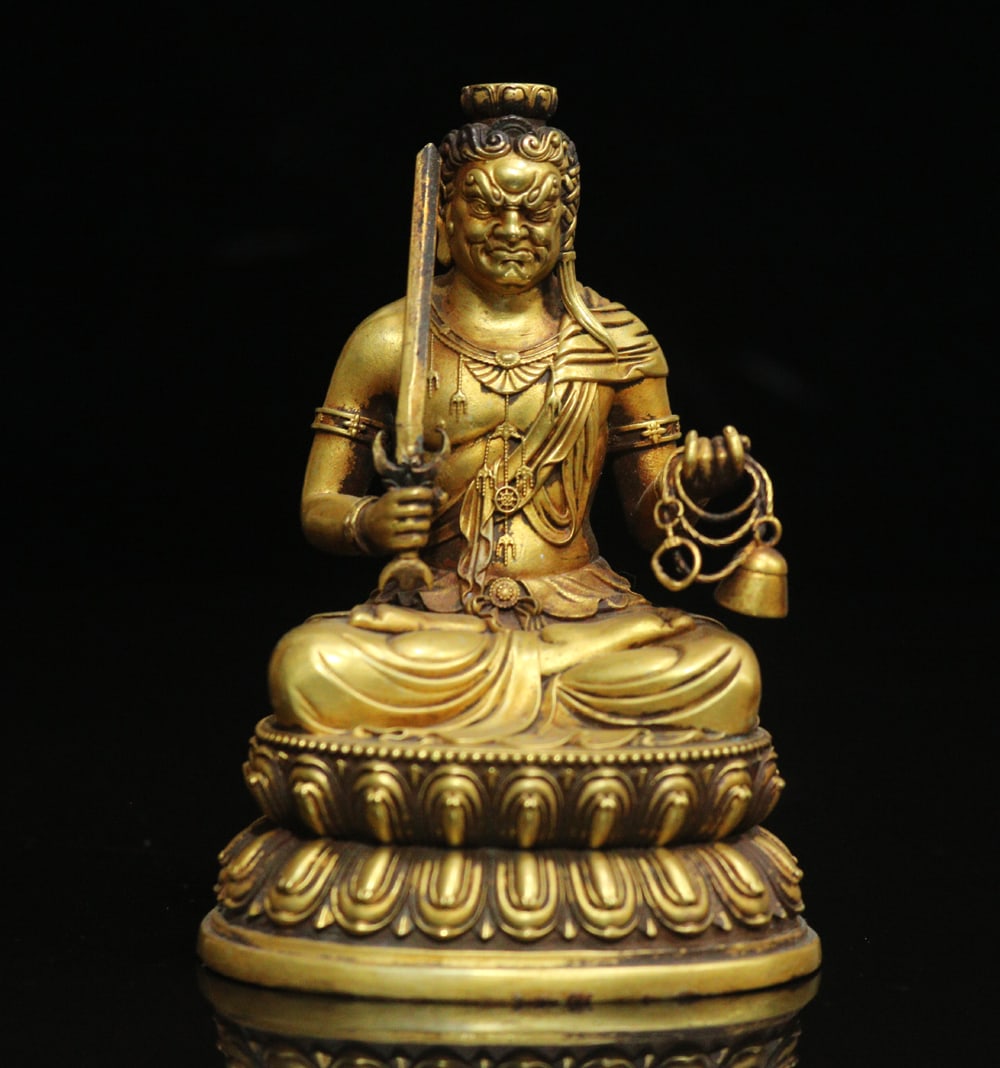 An Exquisite Gilt Bronze Statue of Bodhisattva Ornament: An Exquisite Gilt Bronze Statue of Bodhisattva Ornament Ming Dynasty, China Size:4.3inx3in Weight:673g铜鎏金不动明王菩萨摆件