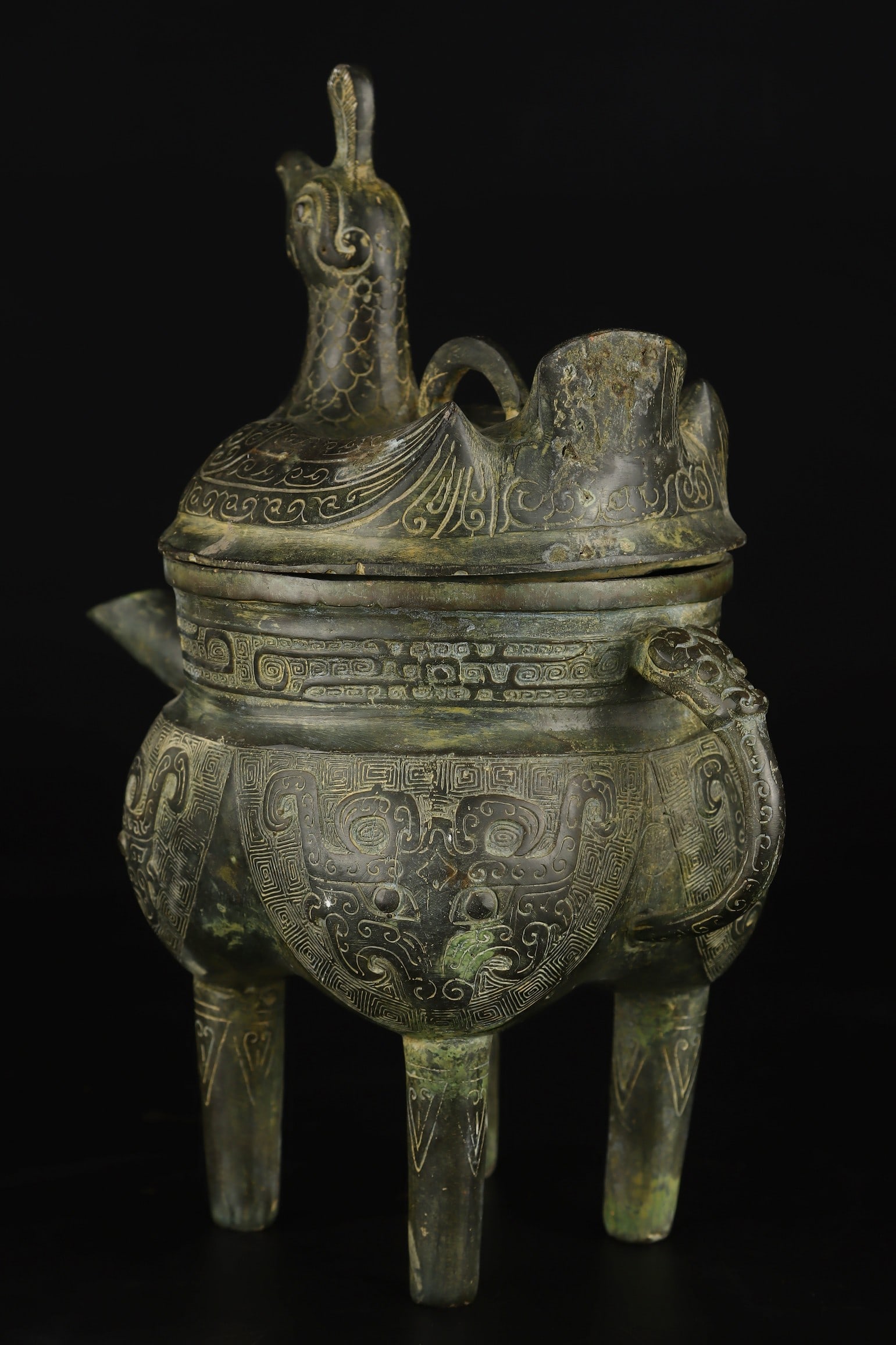 An Exquisite Bronze Beast-Face Pattern Ewer - 2