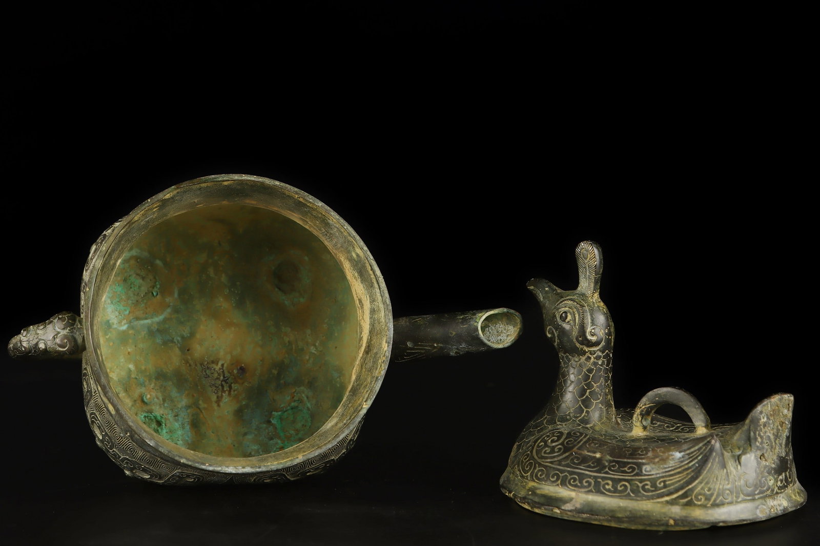 An Exquisite Bronze Beast-Face Pattern Ewer - 5