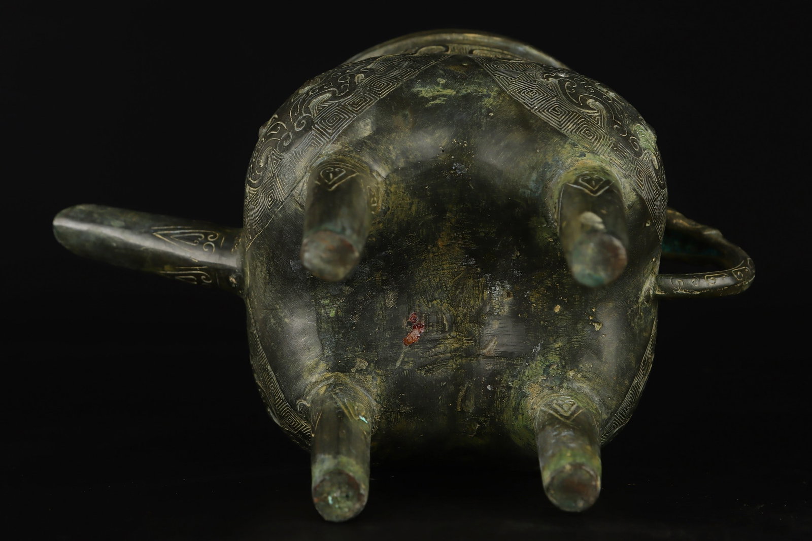 An Exquisite Bronze Beast-Face Pattern Ewer - 9