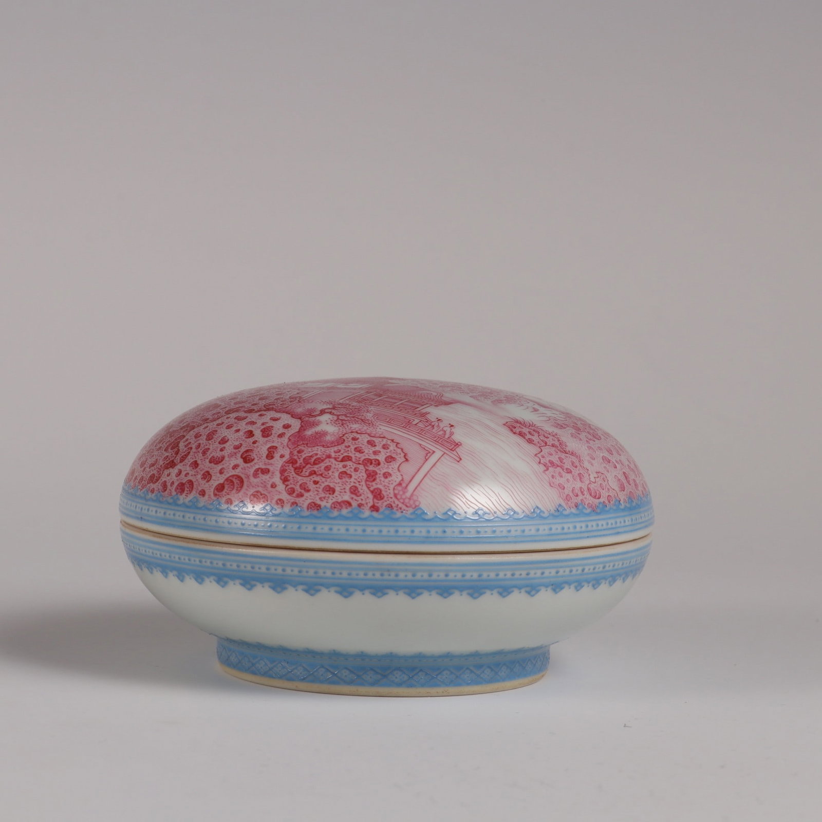 An Exquisite Ruby red-Glazed Landscape Pattern Box - 2