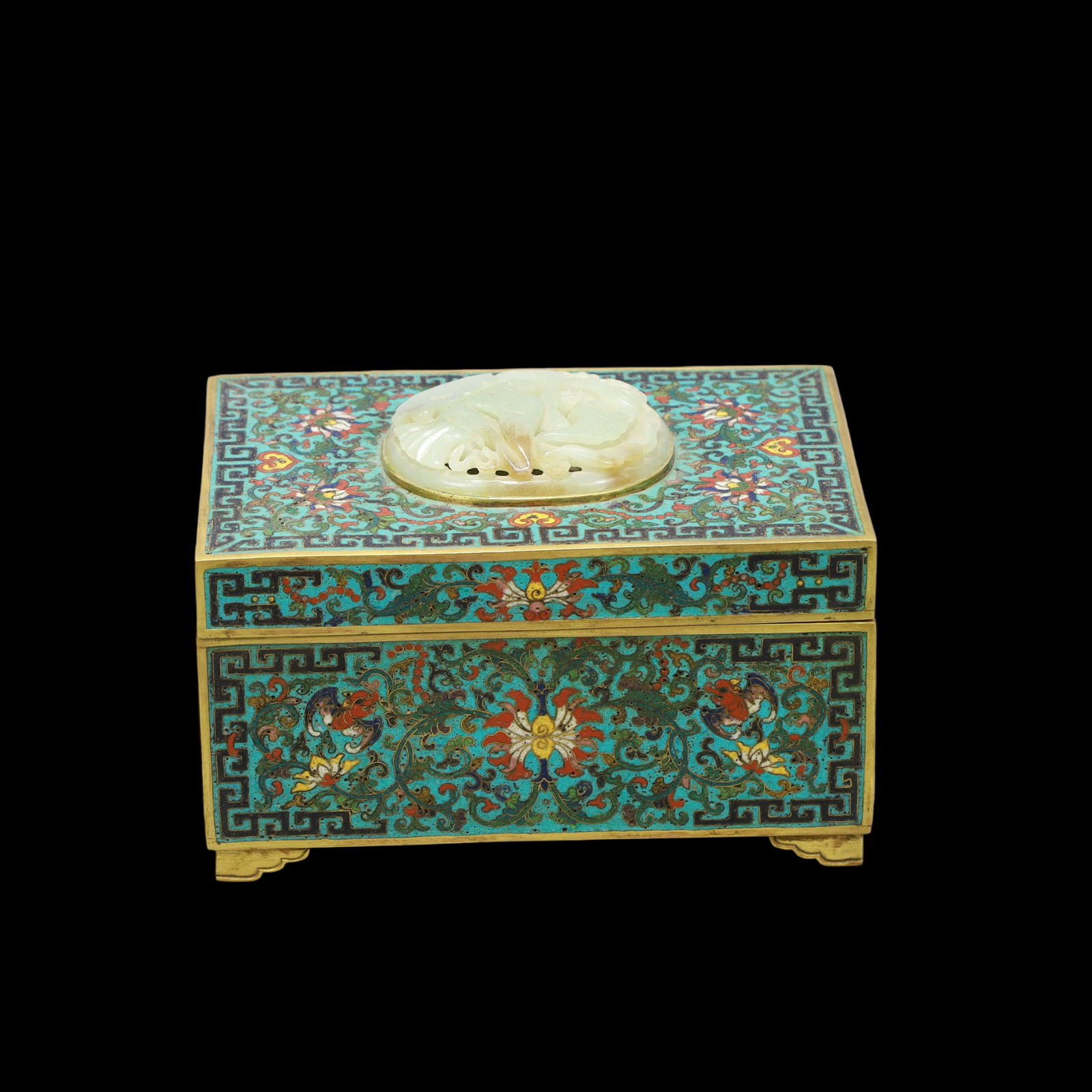 A Exquisite Cloisonne Inlaid White Jade Lotus Pattern Flower and Bird Pattern Box: A Exquisite Cloisonne Inlaid White Jade Lotus Pattern Flower and Bird Pattern Box Qing Dynasty, China Qianlong Four-character Mark Size:7.1inx4.7inx3.9in Weight:1950g景泰蓝嵌&#