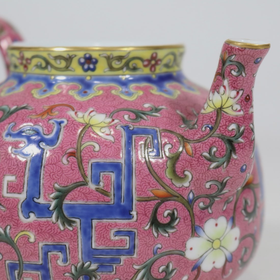 An Exquisite Ruby Red-Glazed Lotus Pattern Dragon Pattern Teapot - 8