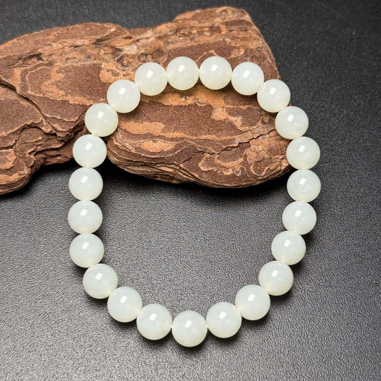 An Exquisite White Jade Bracelets - 2