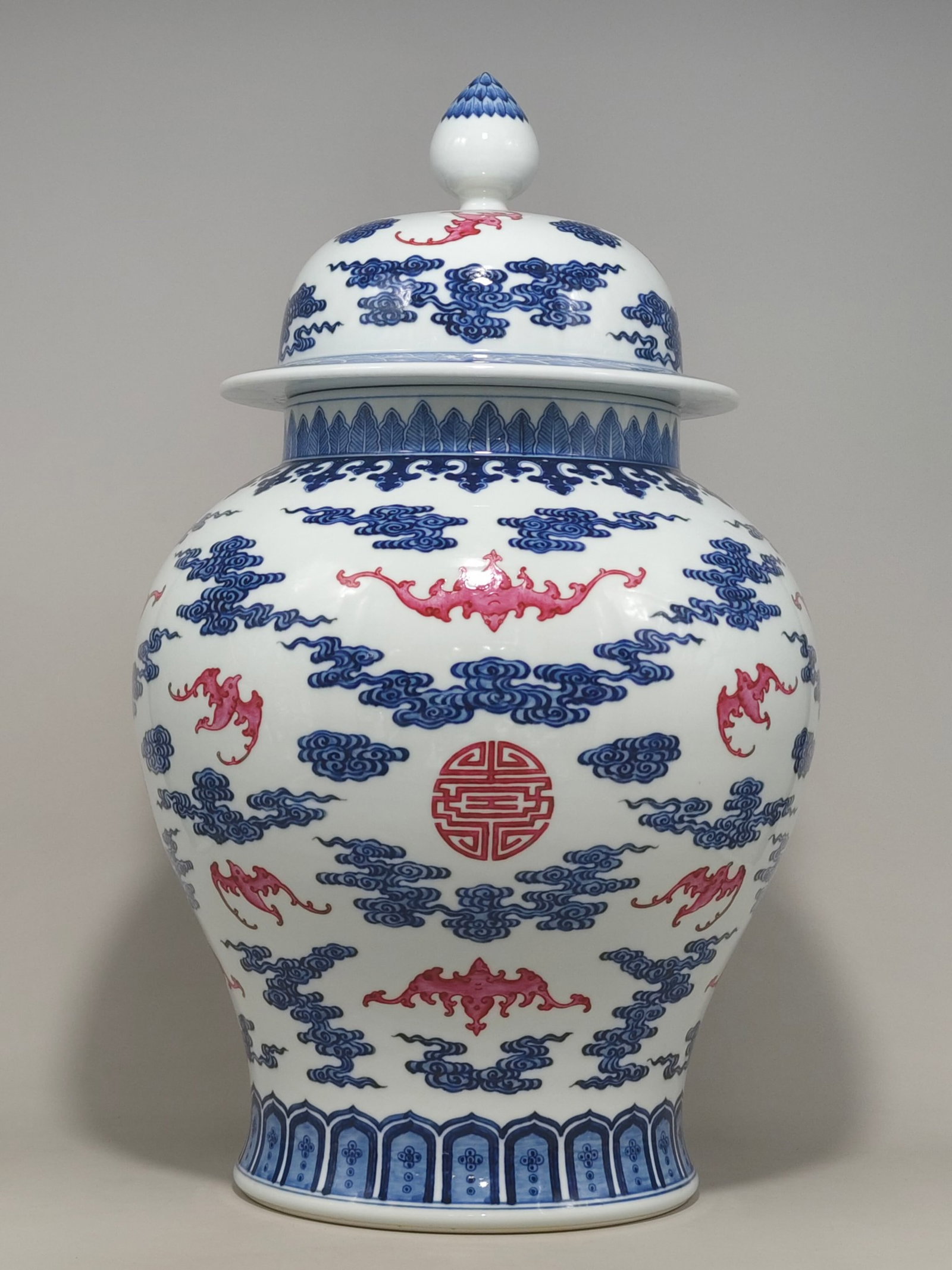 A Huge Blue and White Ruby Red-Glazed Auspicious Cloud and Bats and Peach Pattern Jar (1 of 7)