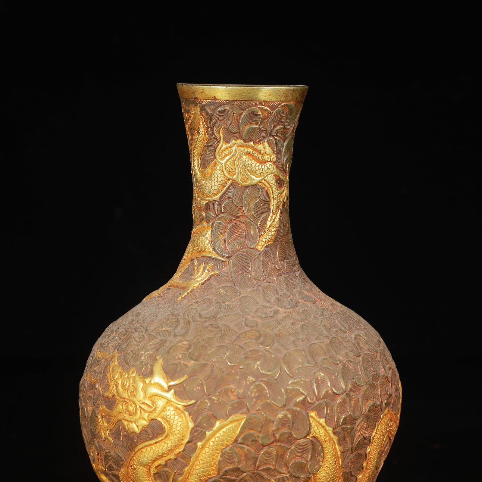 An Exquisite Gilt Silver Dragon Pattern Vase - 2