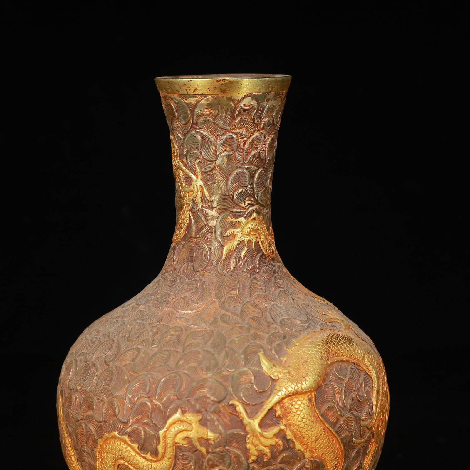 An Exquisite Gilt Silver Dragon Pattern Vase - 5