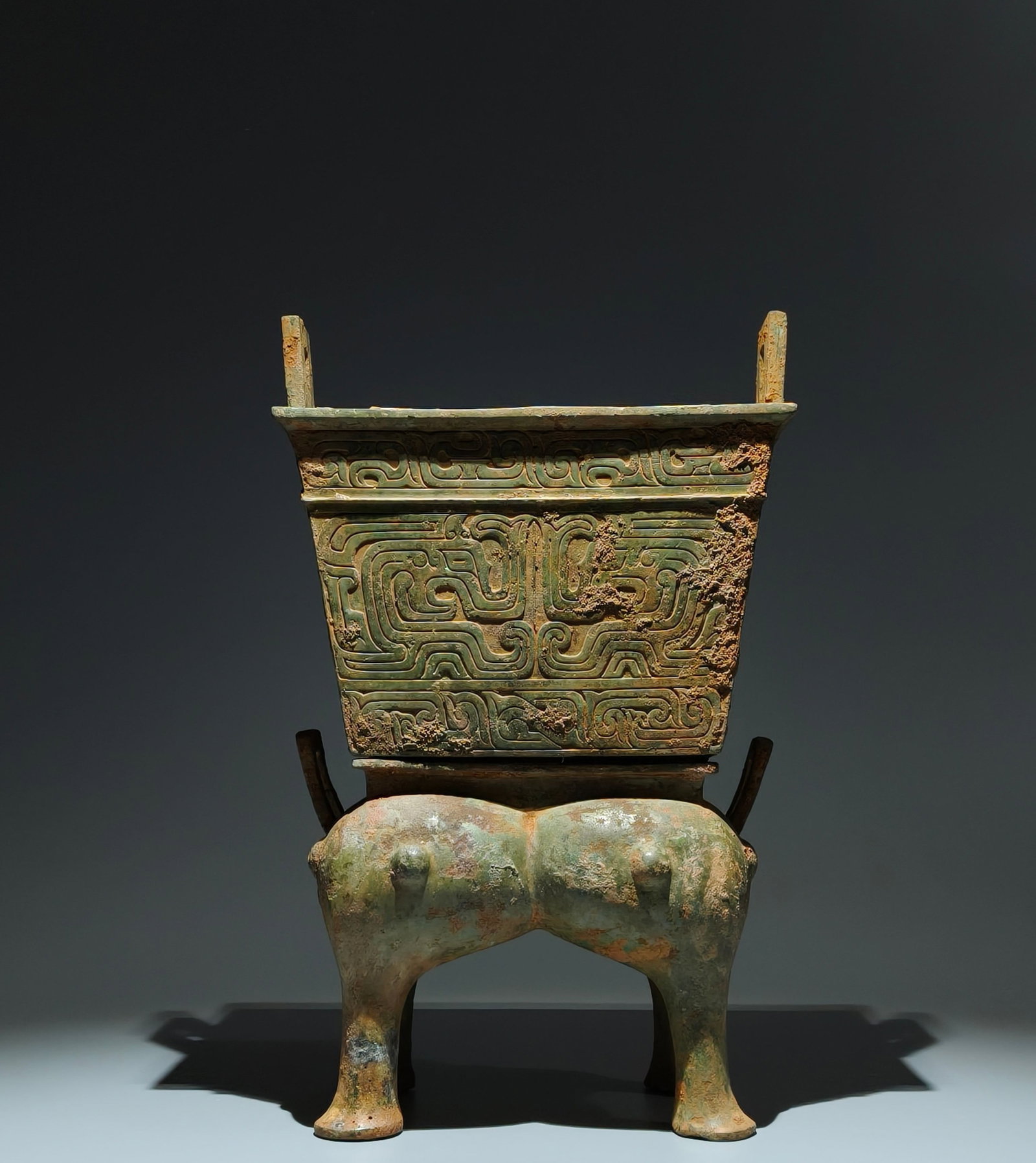 An Archaic Bronze Double-Ears four legs Food Vessel,With Inscription (1 of 9)