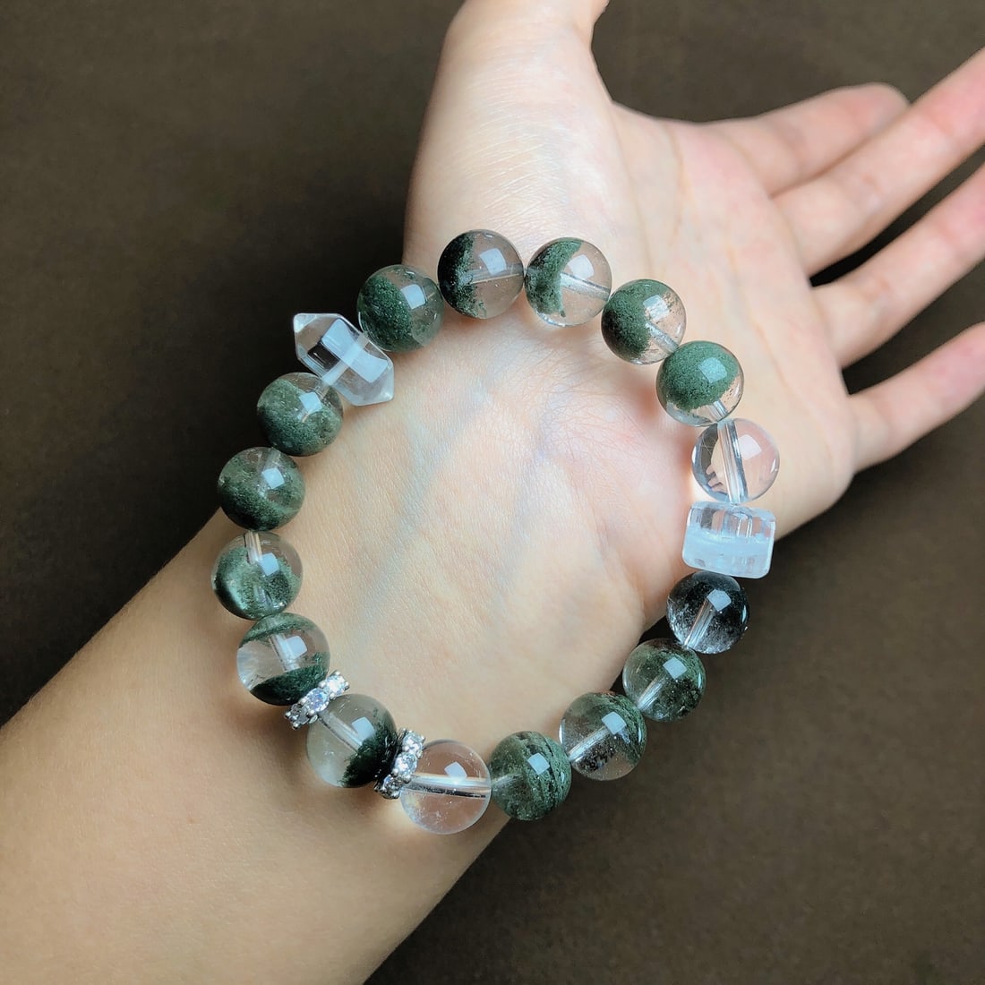 An Exquisite Crystal Bracelets - 2