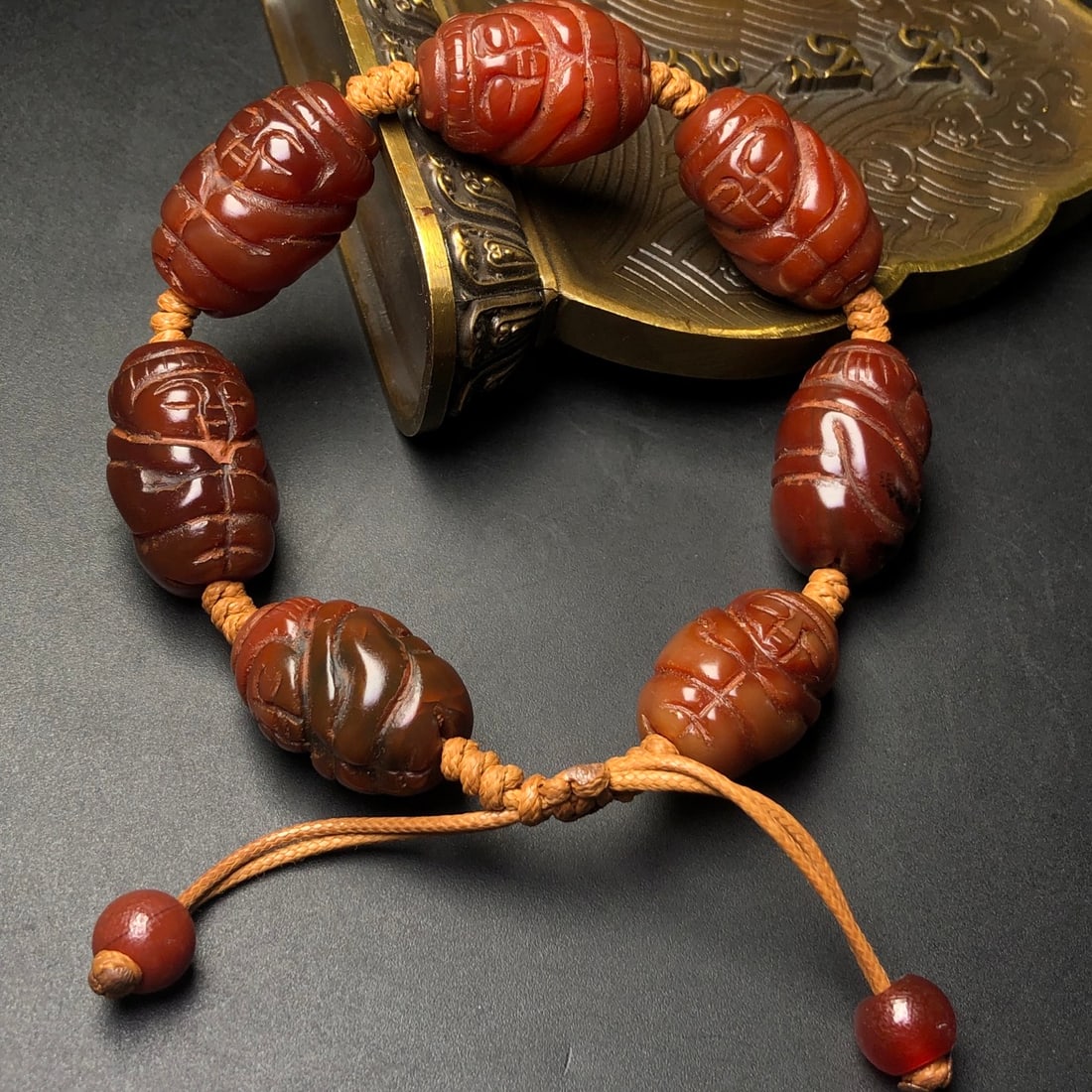 An Exquisite Dzi Bead Bracelets - 3