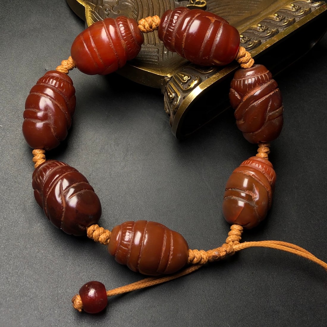 An Exquisite Dzi Bead Bracelets - 4