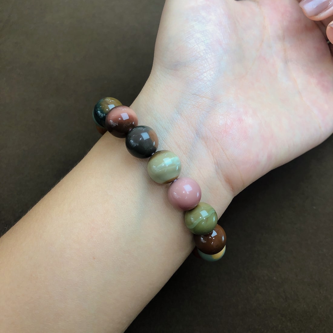 An Exquisite Agate Bracelets - 6