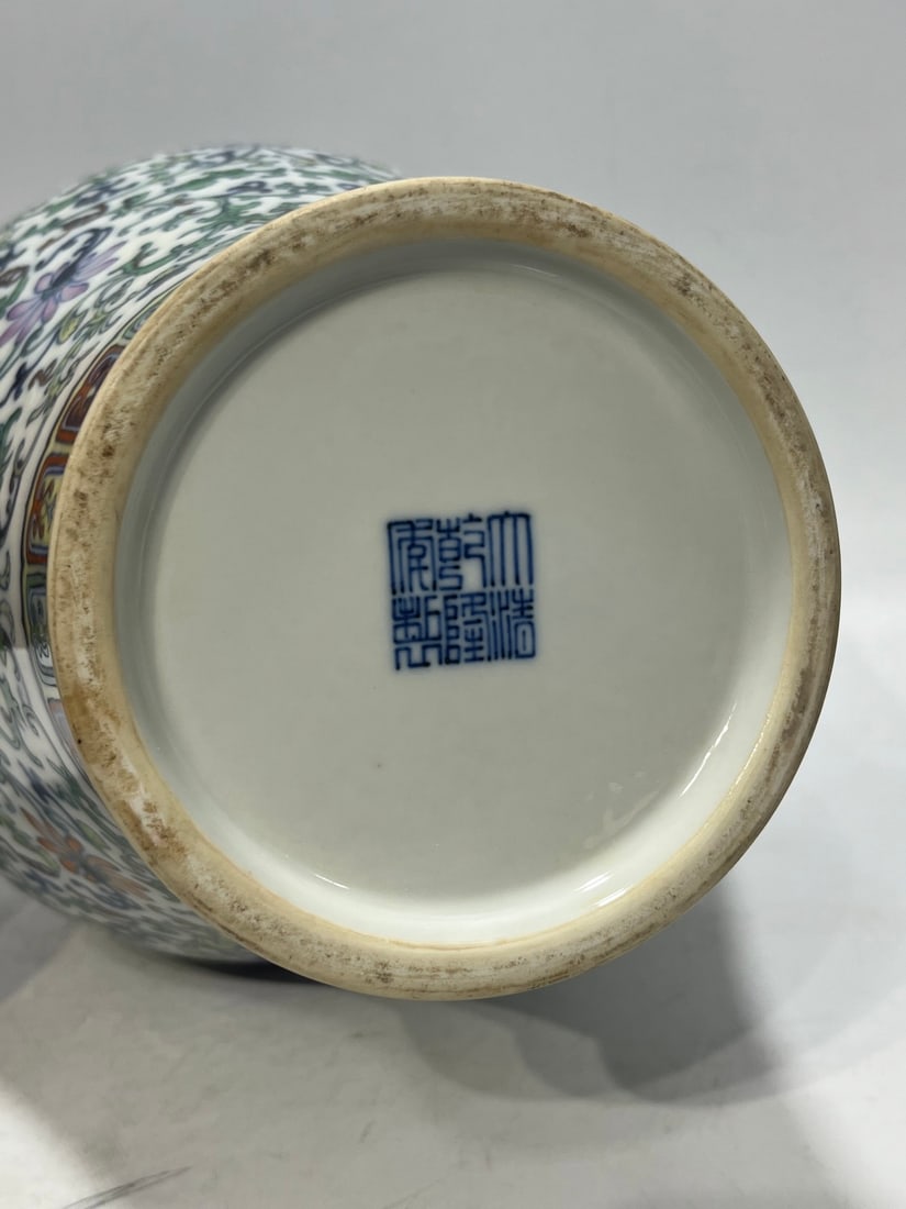 A Exquisite Doucai Lotus Pattern Vase - 8