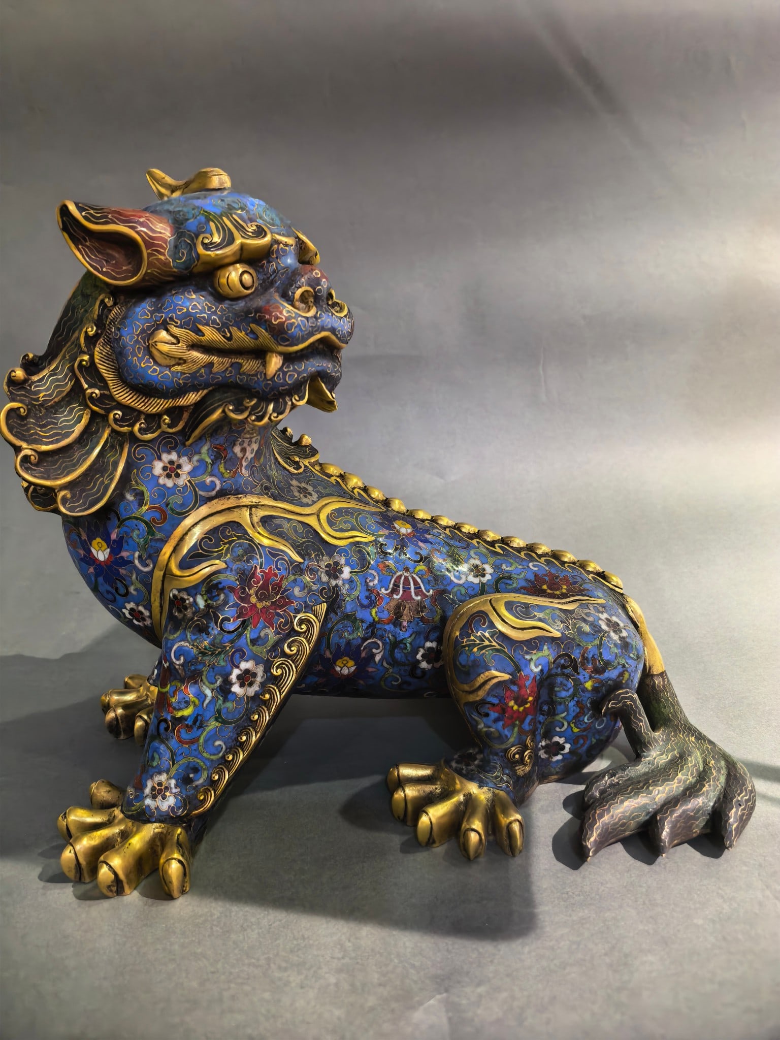 A Exquisite Cloisonne Kylin Ornament (1 of 9)