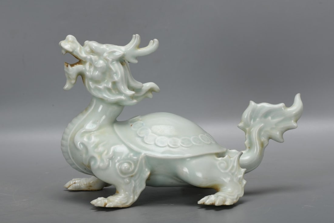 A Set of Exquisite Sweet White Glaze Xuanwu Ornament: A Set of Exquisite Sweet White Glaze Xuanwu Ornament,Yuan Dynasty, China,Size:5.9inx8.7inx5.5in 