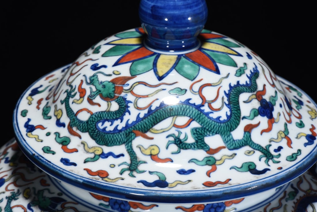 A Exquisite Doucai Dragon Phoenix pattern Jar - 5