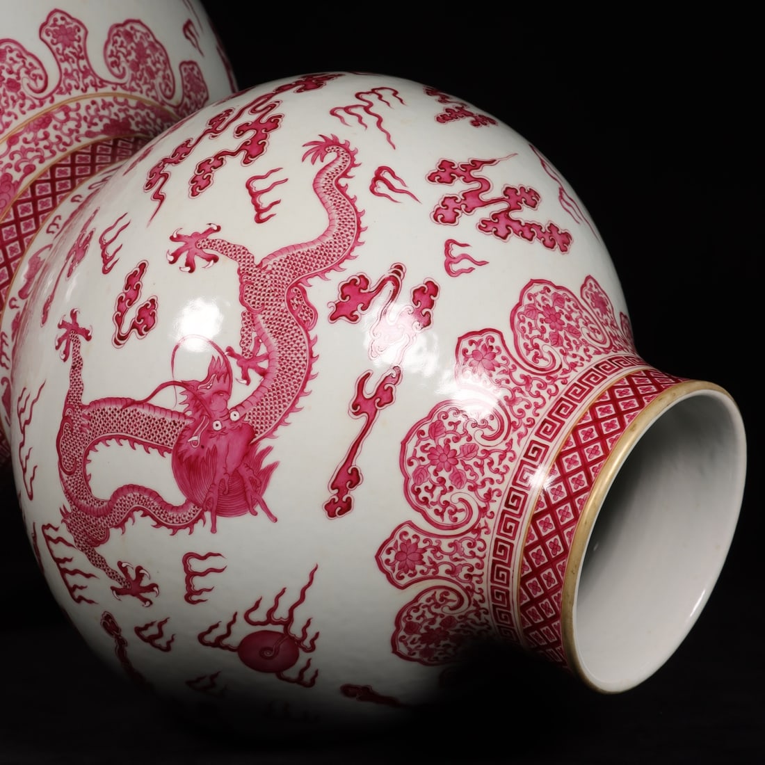 A Exquisite Ruby Red Dragon Pattern Gourd-Shaped Vase - 8