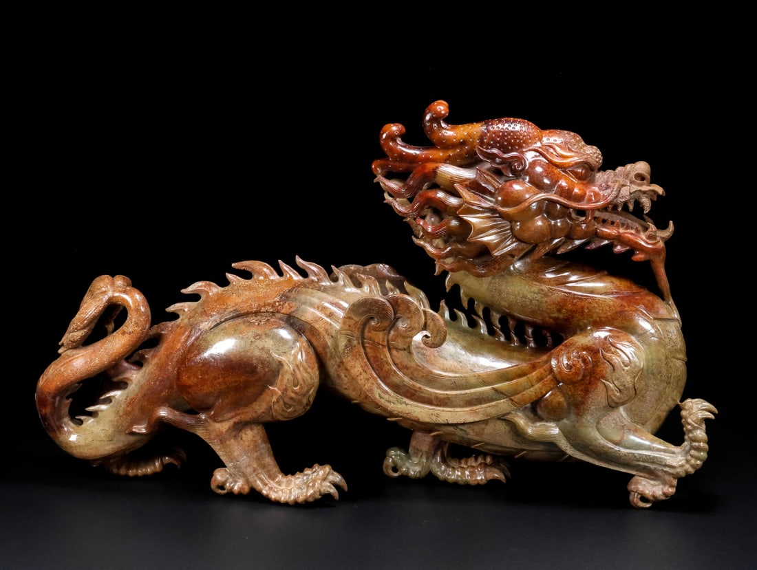 A Exquisite Hotan Jade Dragon Ornament: A Exquisite Hotan Jade Dragon Ornament,Han Dynasty, China,Size:26inx5.5inx15.7in,Weight:26000g 和田玉龙摆件,中国汉代