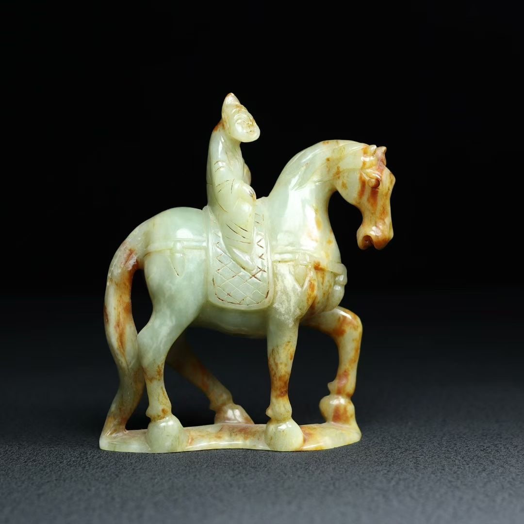 A Exquisite Hetian Jade Horse Ornament: A Exquisite Hetian Jade Horse Ornament,Han Dynasty, China,Size:5.6inx4.3inx1.9in 和田玉马摆件,中国汉代