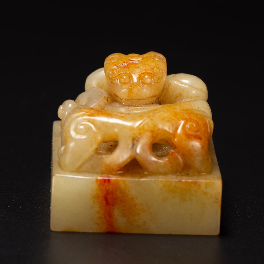 A Exquisite Hotan Jade Dragon Seal (1 of 7)