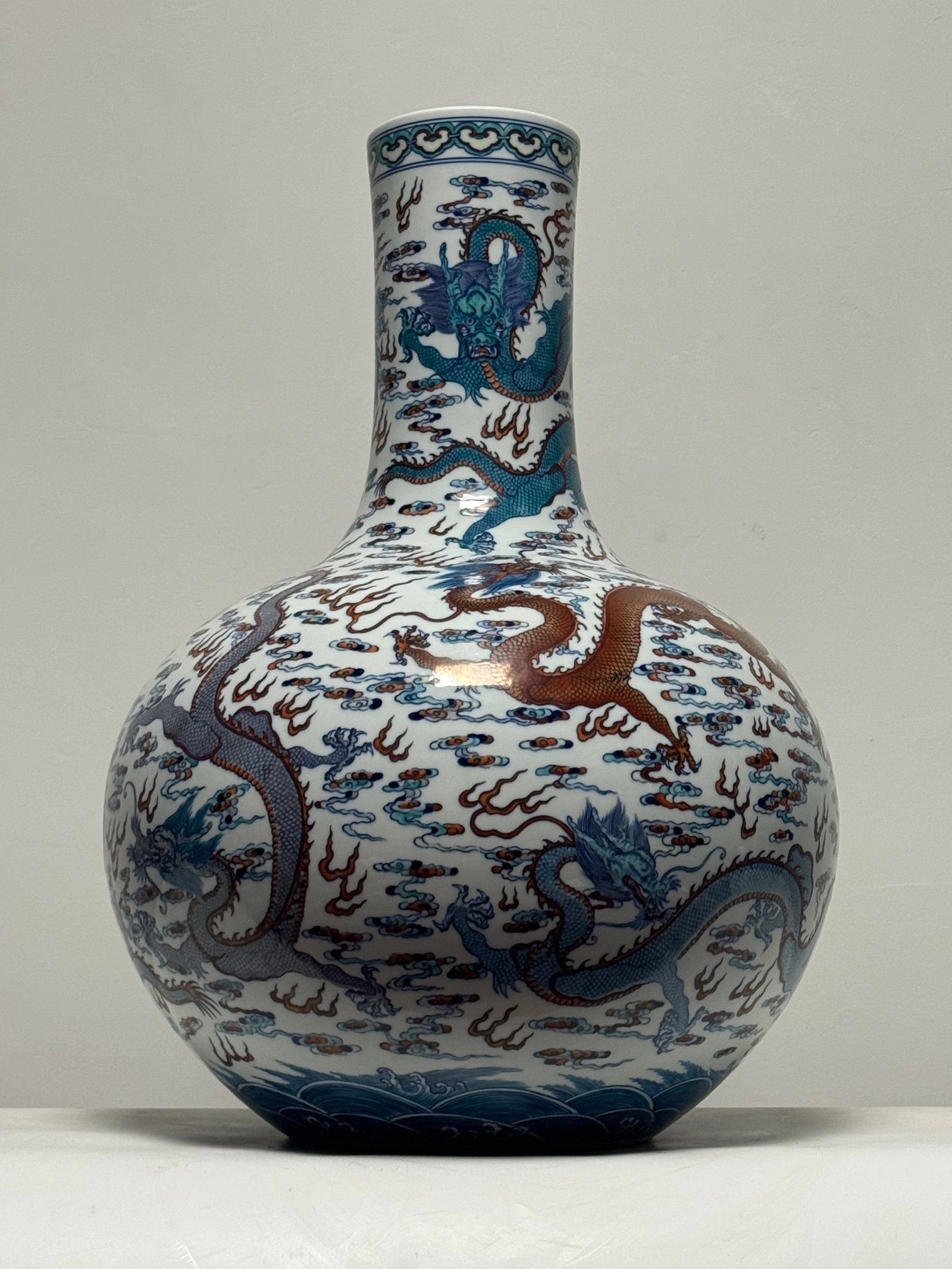 A Huge Doucai Seawater Auspicious Cloud and Dragon Pattern Vase (1 of 8)
