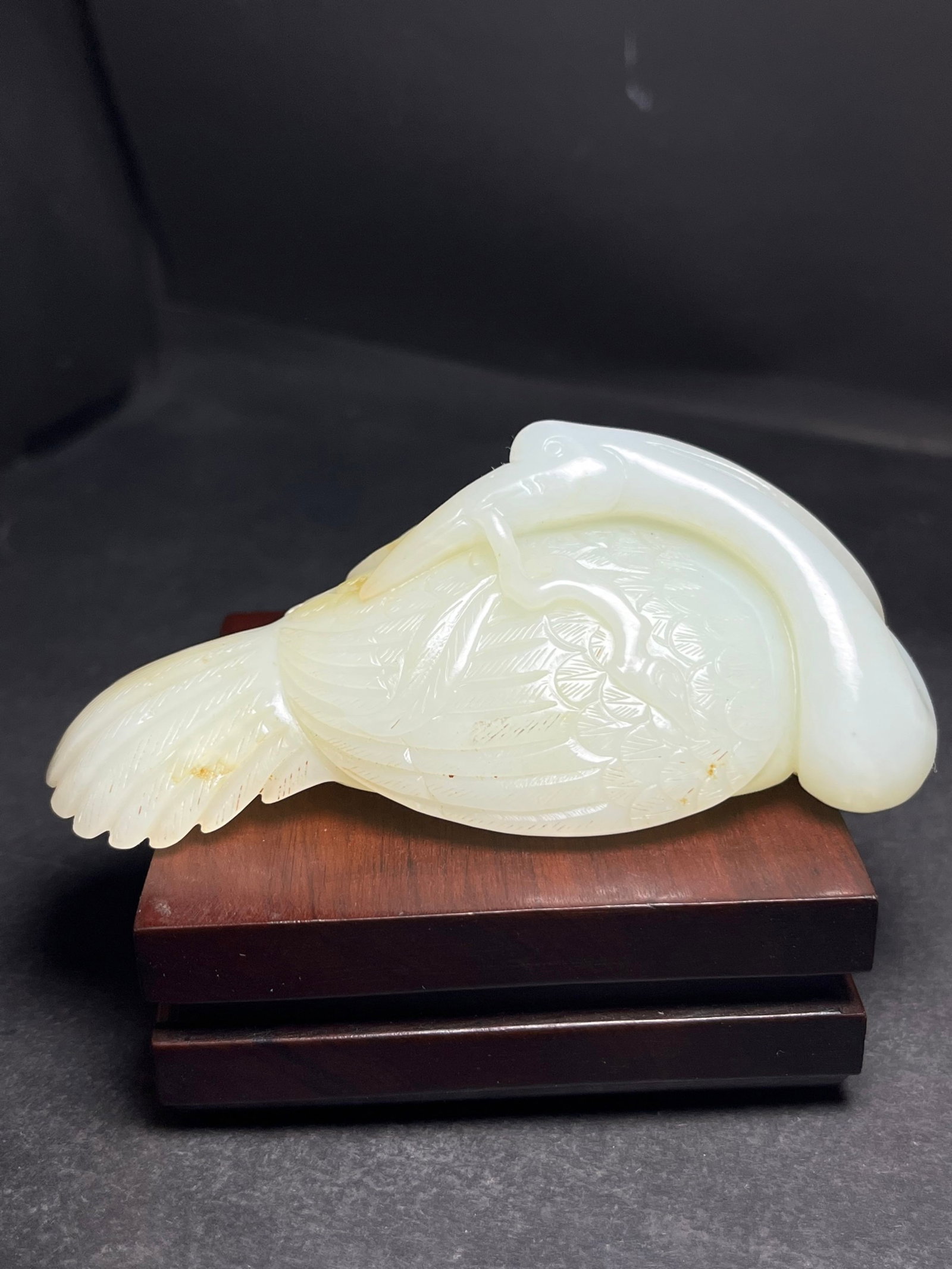 An Exquisite White Jade Goose Hand Piece: An Exquisite White Jade Goose Hand Piece,Qing Dynasty,China,Size:44mmx38mmx105mm,Weight:181g 白玉鹅手把件,中国清代