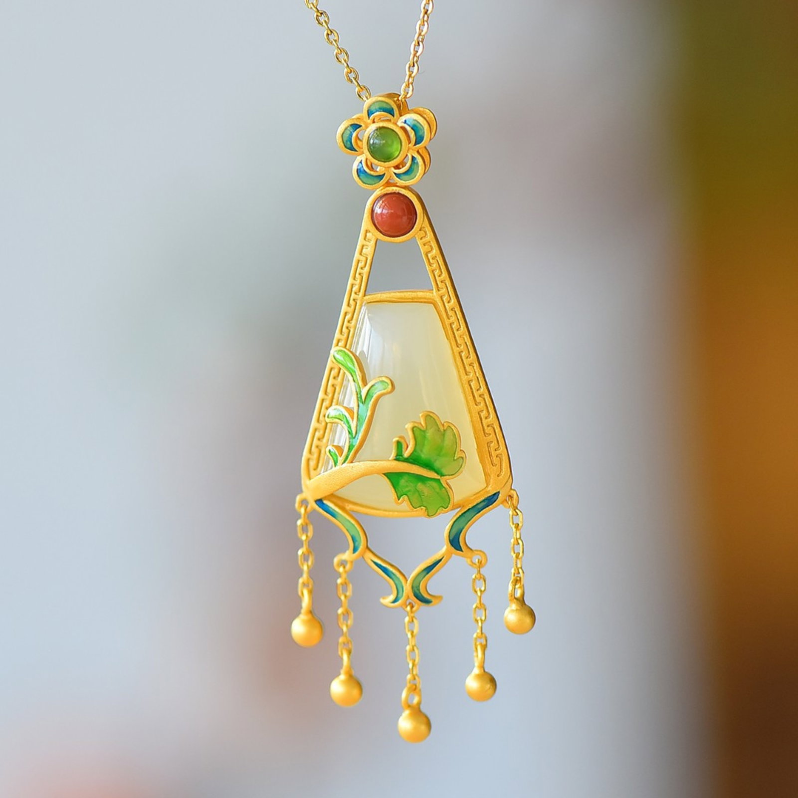 An Exquisite Sterling Silver-Gold Plated Inlaid White Jade Pendant: An Exquisite Sterling Silver-Gold Plated Inlaid White Jade Pendant 纯银镀金镶白玉吊坠
