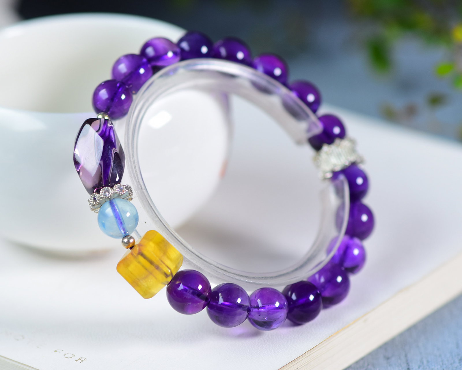 An Exquisite Crystal Bracelets - 3