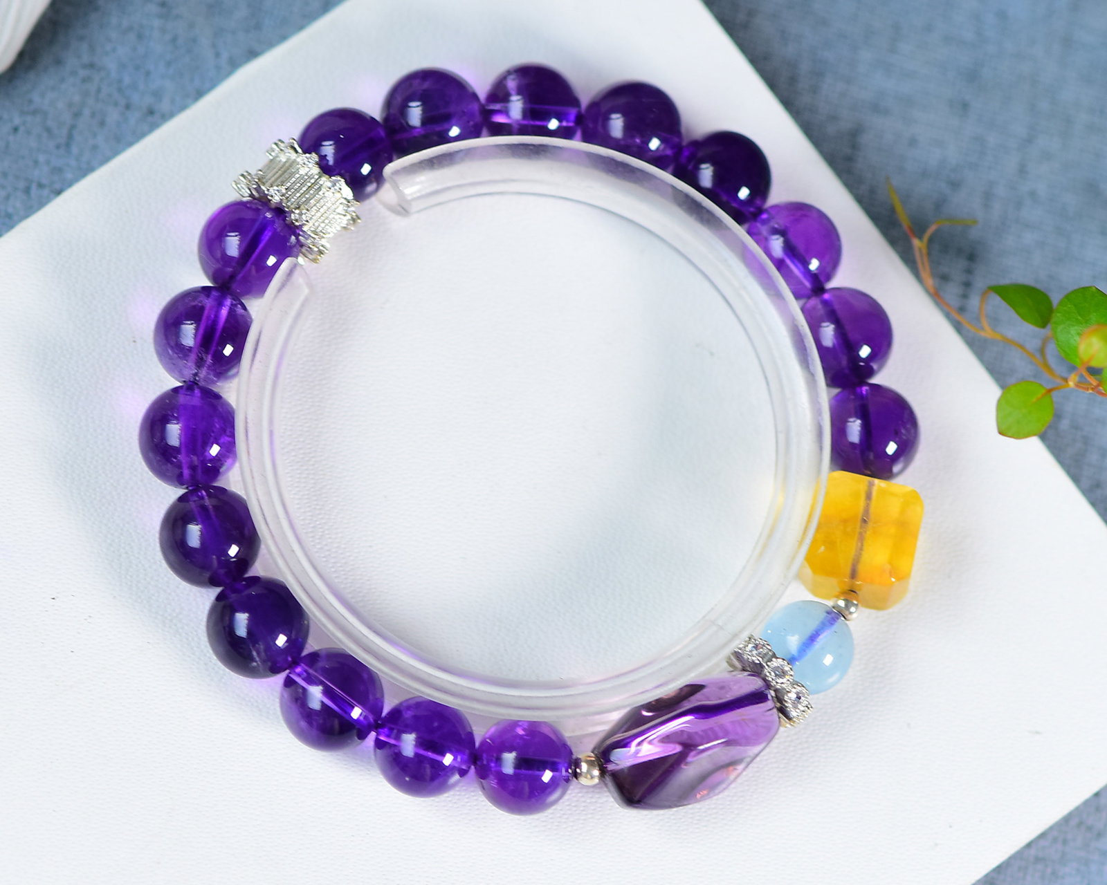An Exquisite Crystal Bracelets - 5