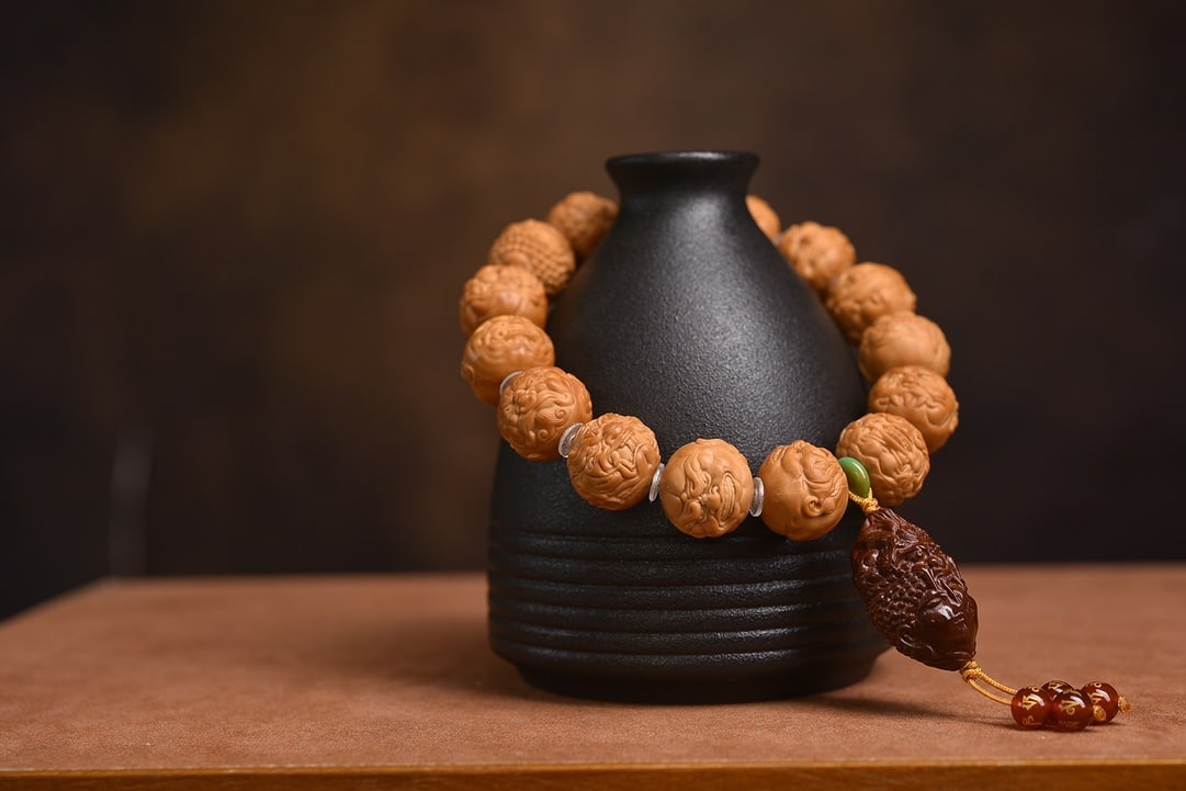 A Exquisite WalnutBracelet - 6