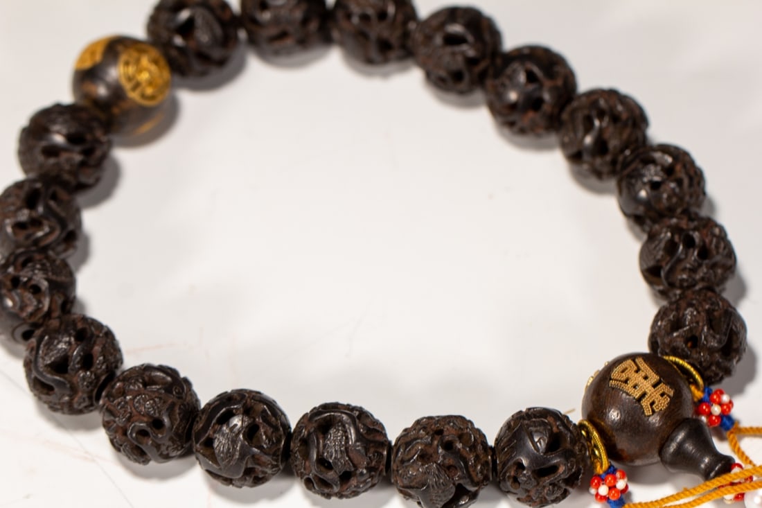 A Exquisite Eaglewood Bracelets - 2