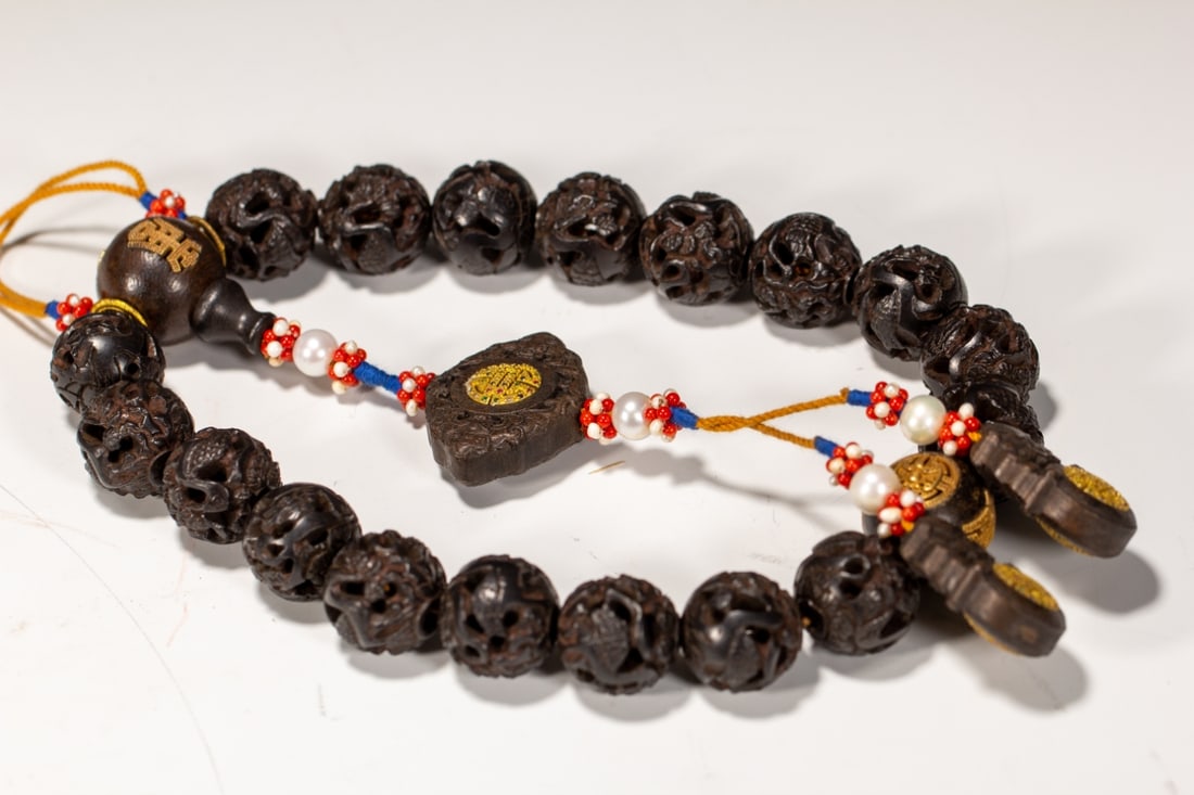 A Exquisite Eaglewood Bracelets - 5