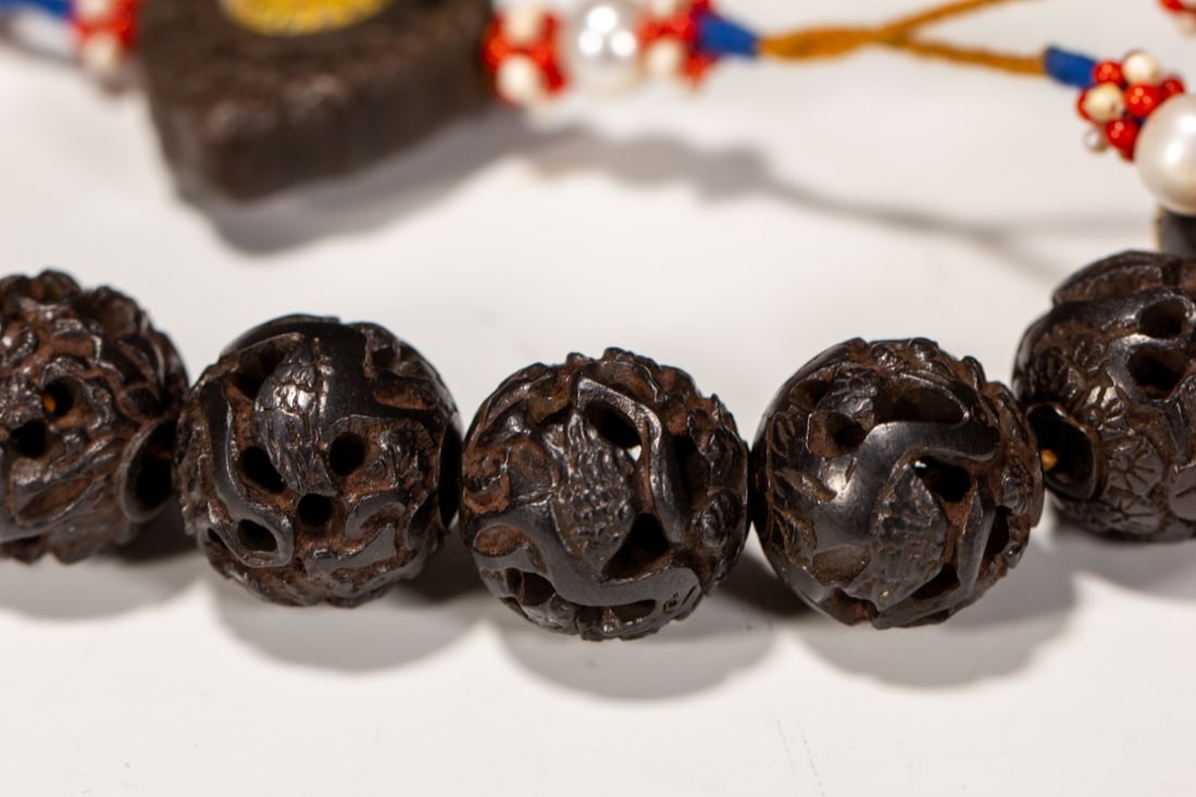 A Exquisite Eaglewood Bracelets - 9