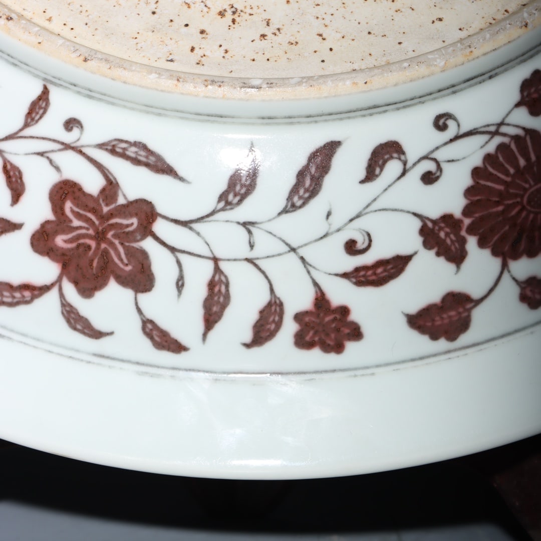 A Exquisite Underglaze-Red Lotus Pattern Plate - 8