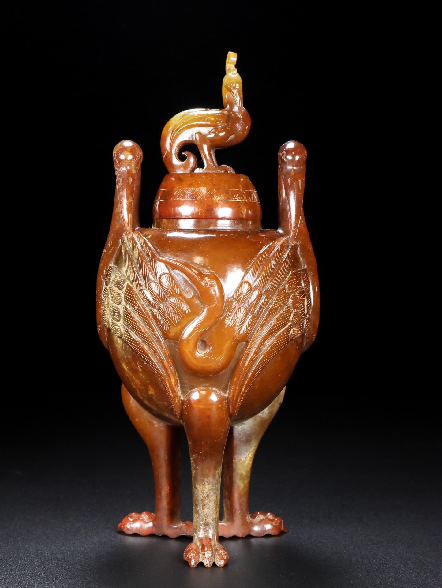 A Exquisite Hotan Jade Double Ears Phoenix Vase: A Exquisite Hotan Jade Double Ears Phoenix Vase,Hang Dynasty, China,Size:3.9inx3.9inx9.1in,Weight:1142g 和田玉双耳凤瓶,中国汉代